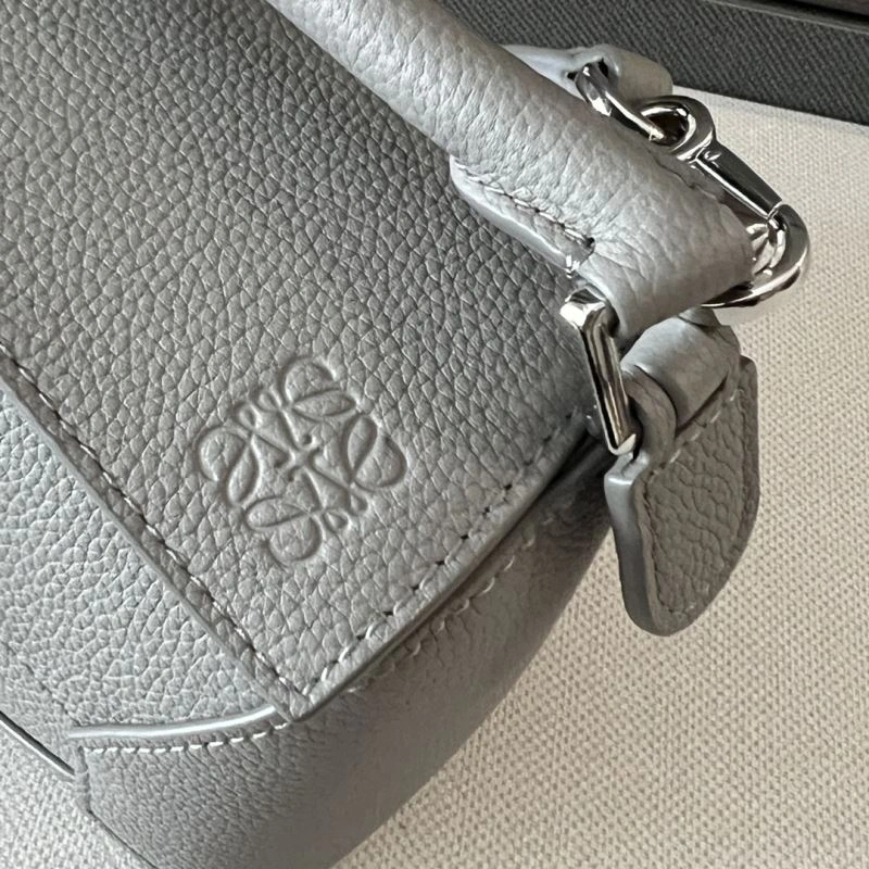 Neat Loewe Puzzle Bags 61522