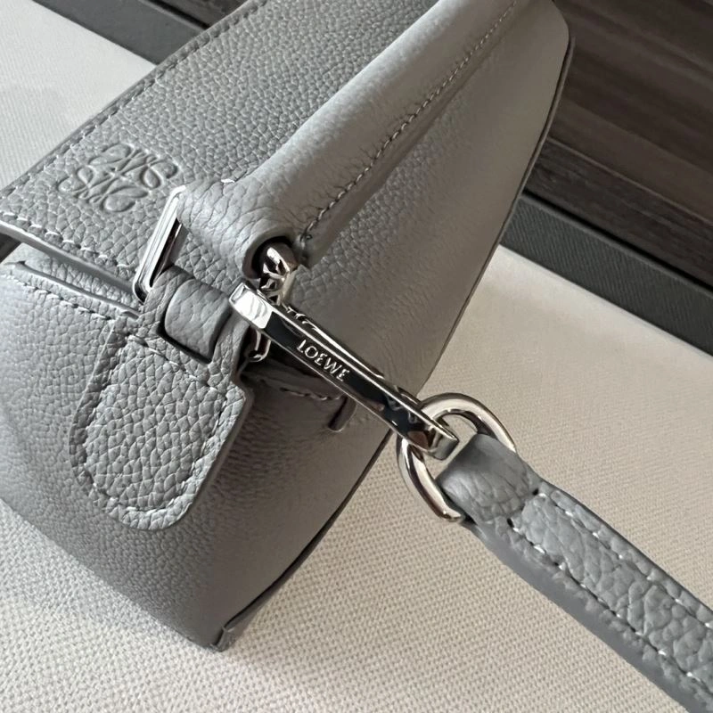 Neat Loewe Puzzle Bags 61522