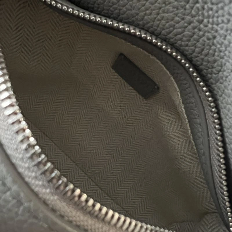 Neat Loewe Puzzle Bags 61522