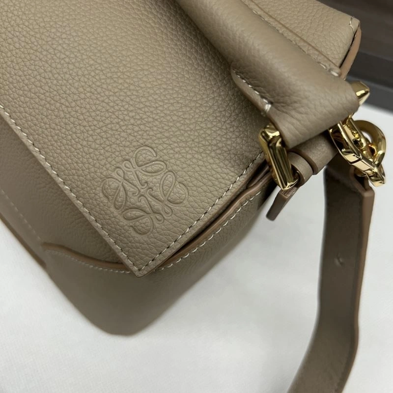 Elegant Loewe Puzzle Bags 61449