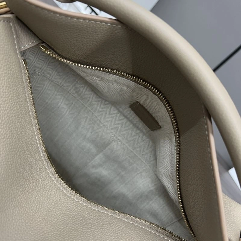 Elegant Loewe Puzzle Bags 61449