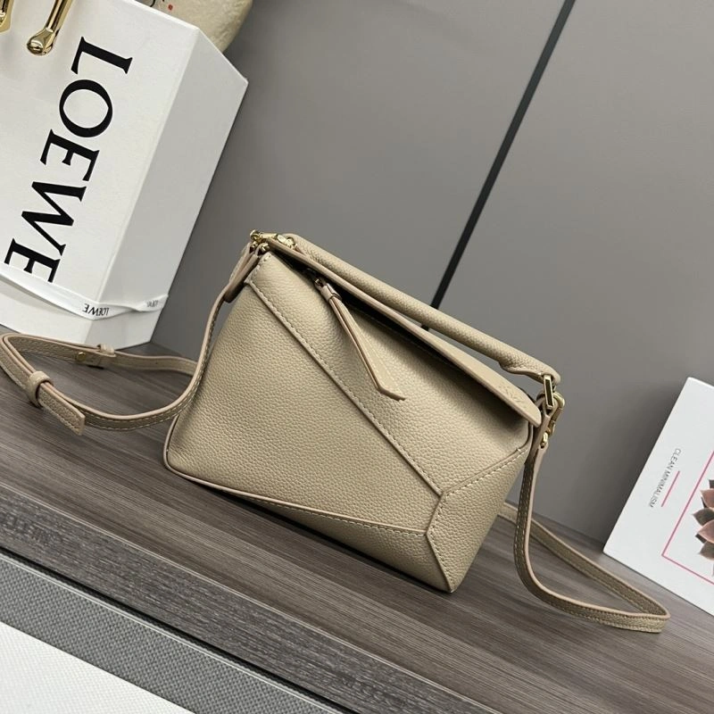 Lightweight Loewe Puzzle Bags 61455