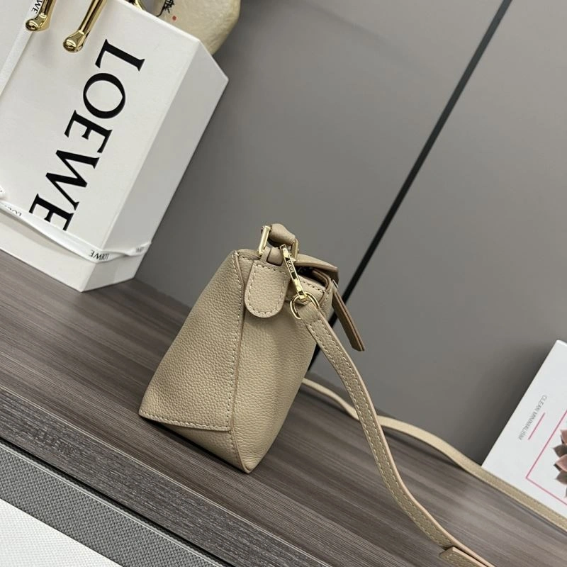 Lightweight Loewe Puzzle Bags 61455