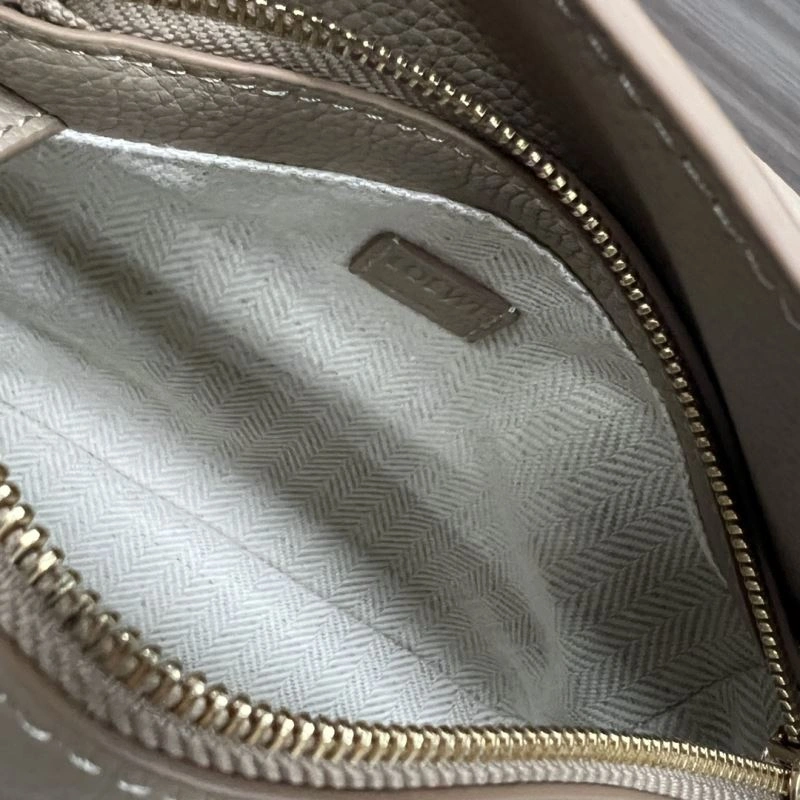 Lightweight Loewe Puzzle Bags 61455
