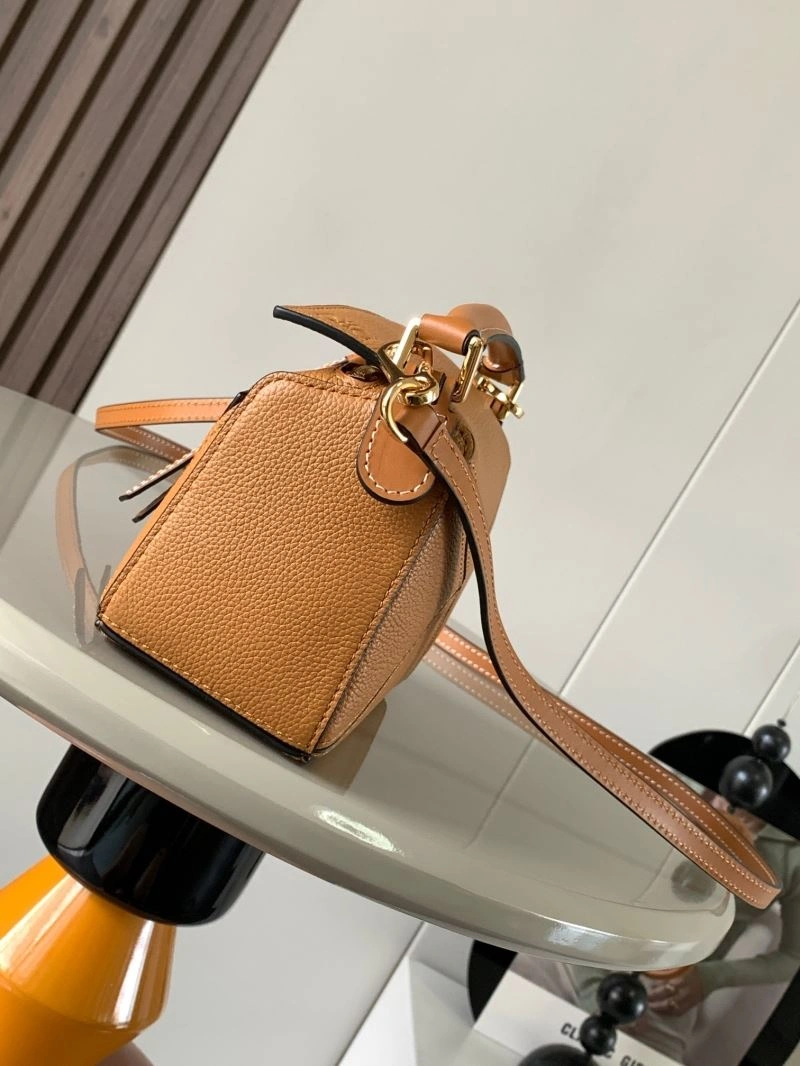 Lightweight Loewe Puzzle Bags 77502