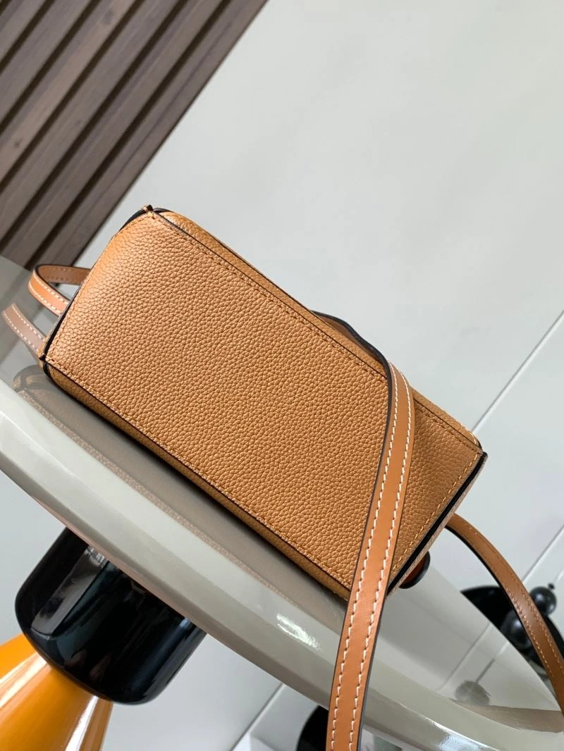 Lightweight Loewe Puzzle Bags 77502