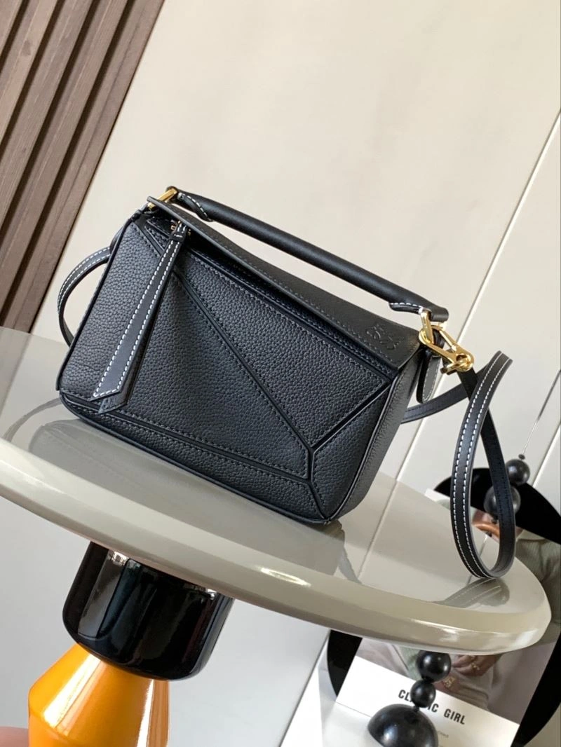 Durable Loewe Puzzle Bags 77505