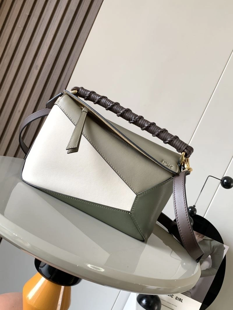 Soft Loewe Puzzle Bags 77501