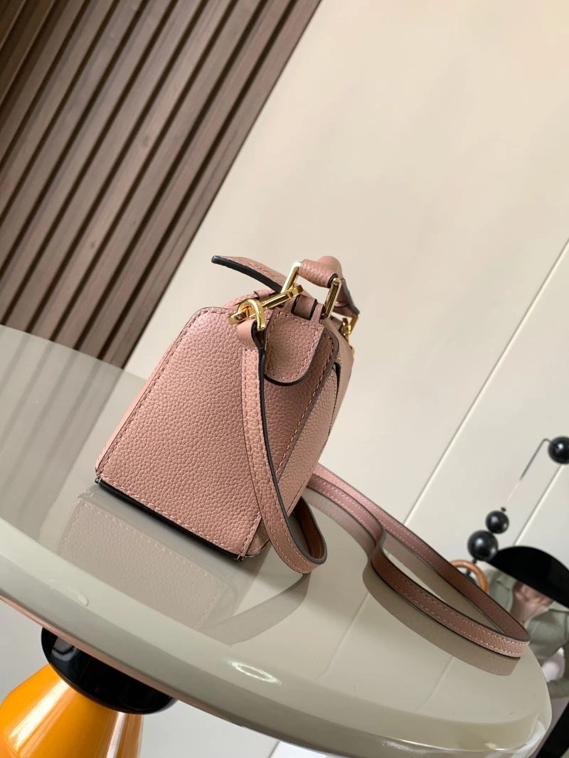 Popular Loewe Puzzle Bags 77489