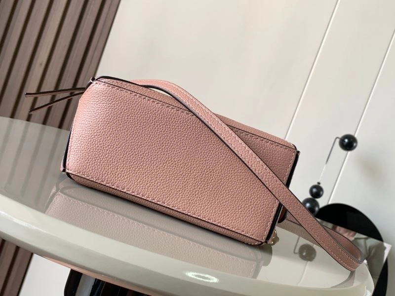 Popular Loewe Puzzle Bags 77489