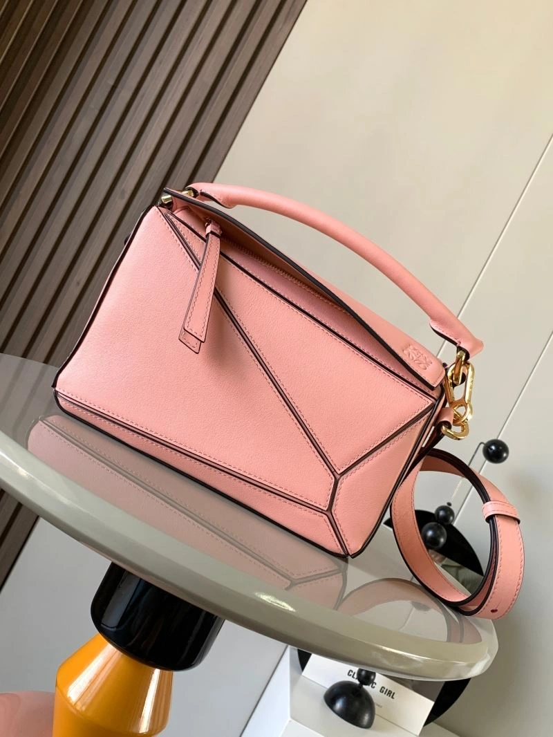 Packable Loewe Puzzle Bags 77480