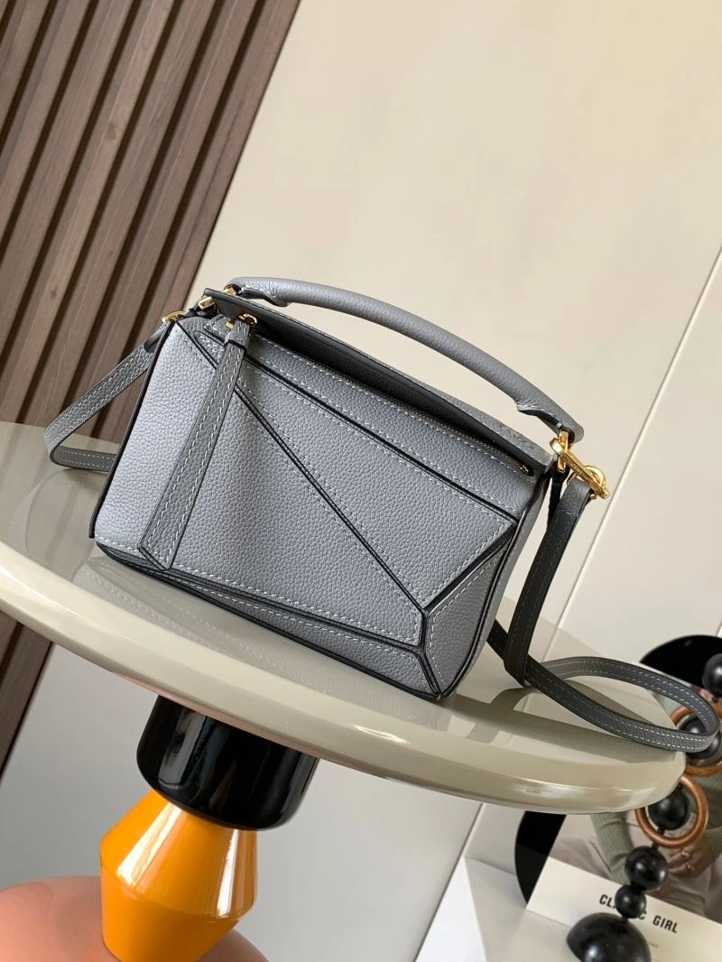 Tailored Loewe Puzzle Bags 77475