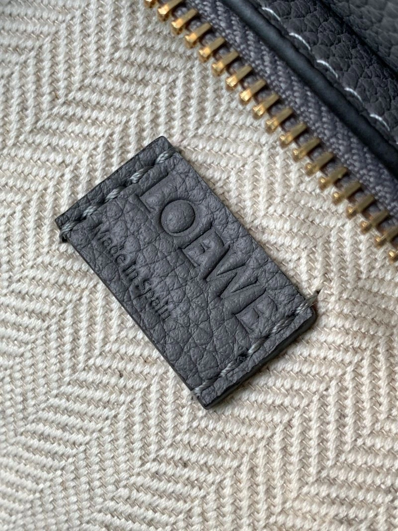 Tailored Loewe Puzzle Bags 77475