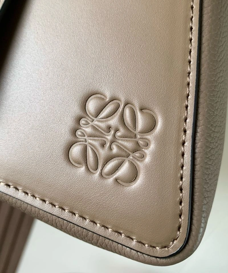 Durable Loewe Puzzle Bags 73098