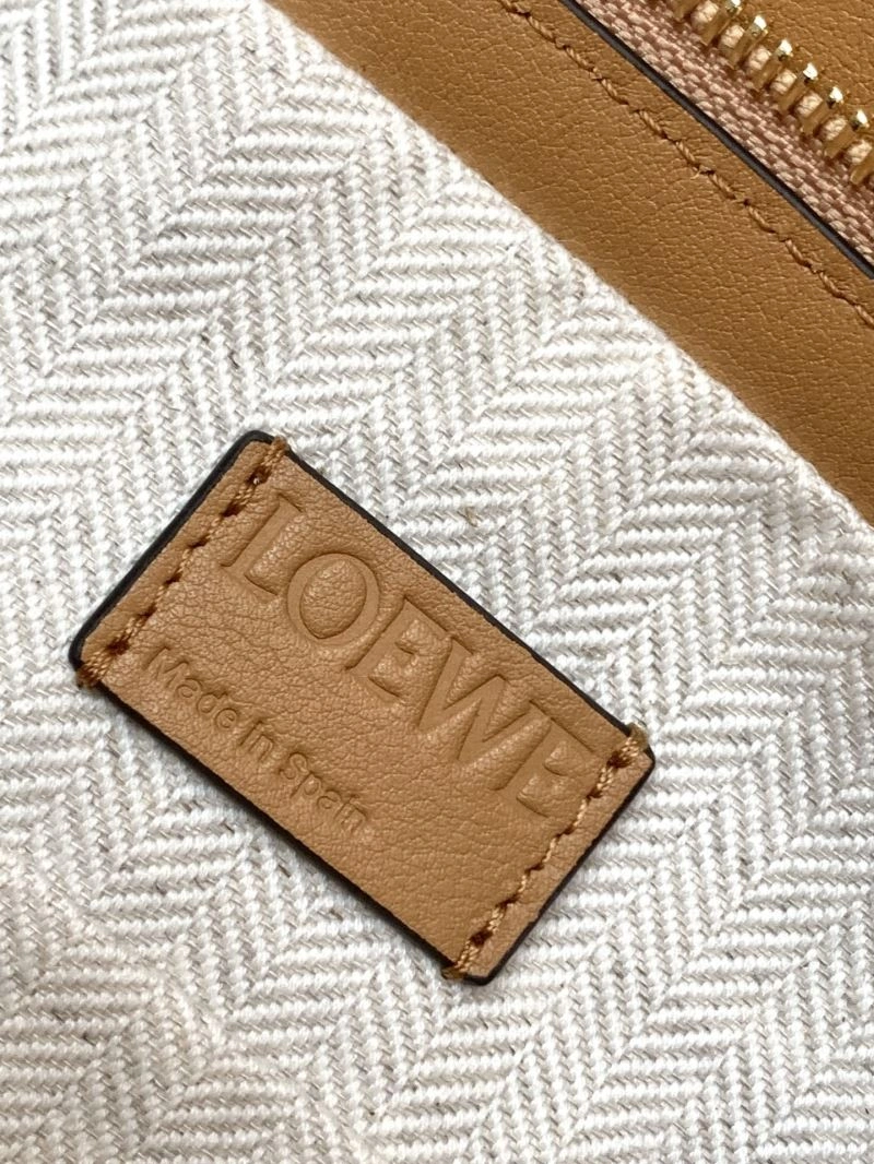 Contemporary Loewe Puzzle Bags 73121