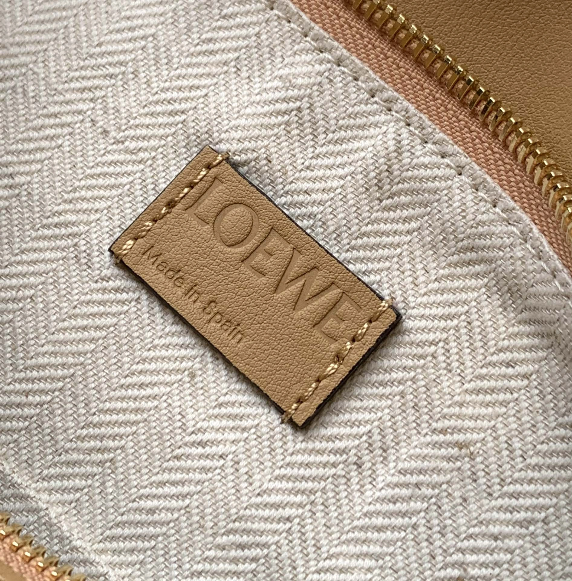ZipUp Loewe Puzzle Bags 71956