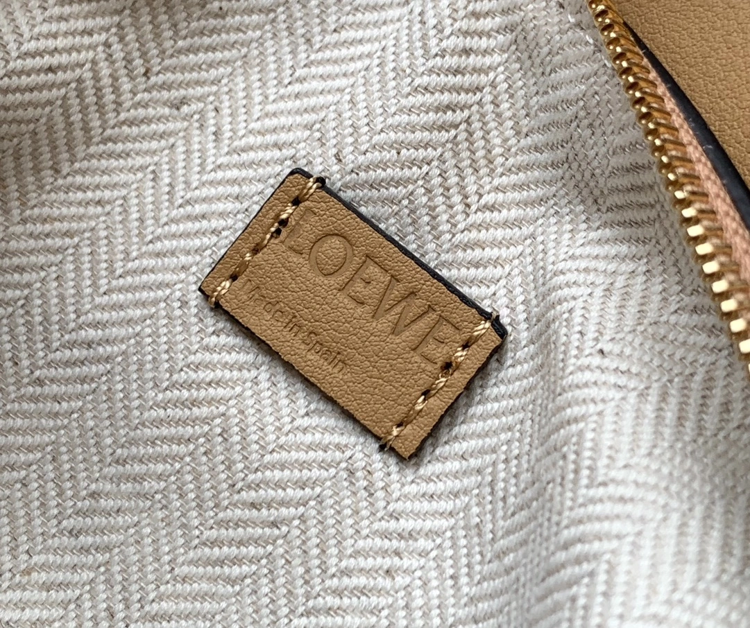 Loewe Puzzle Bags Efficient 71952