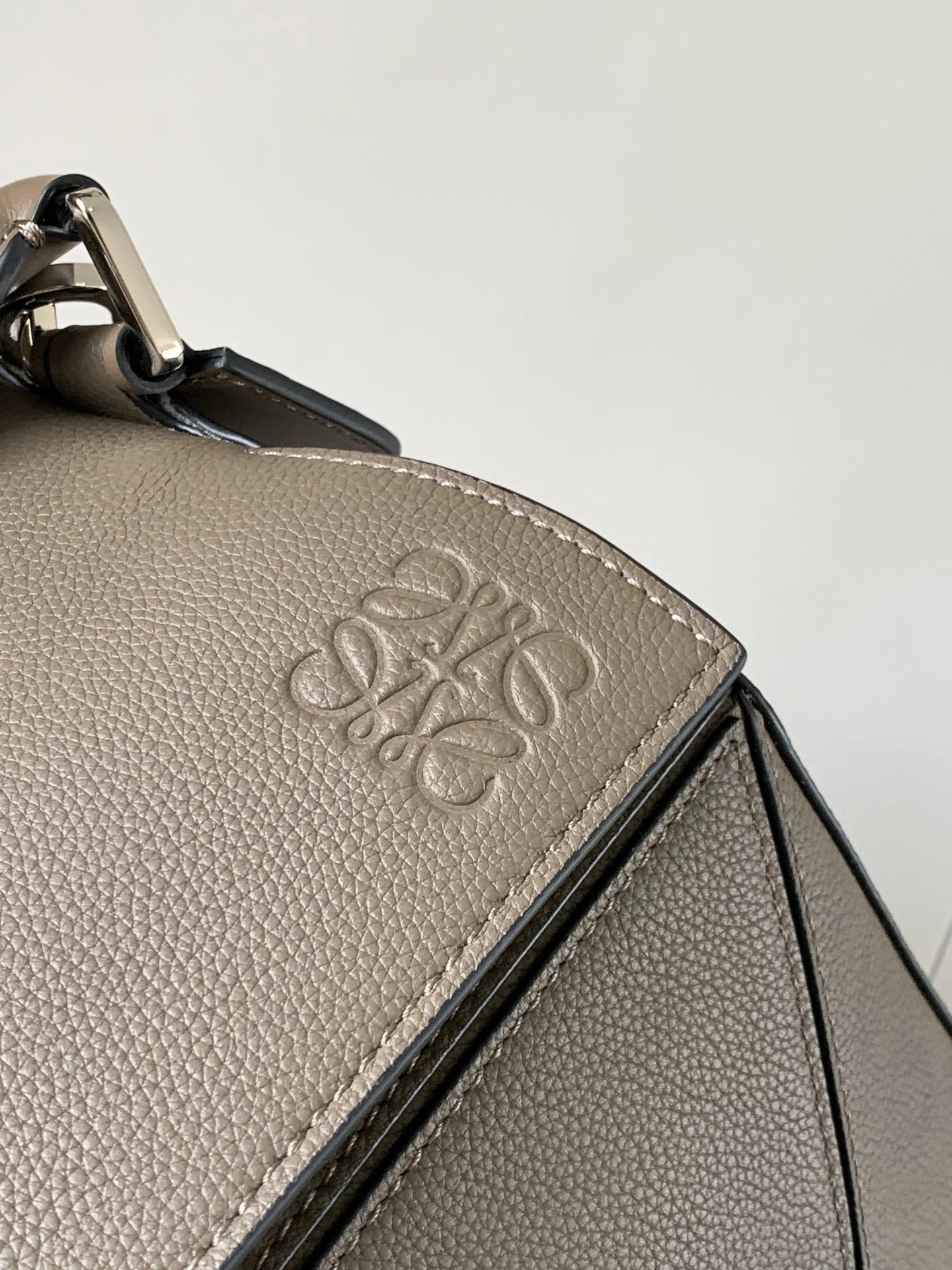 Lightweight Loewe Puzzle Bags 71933