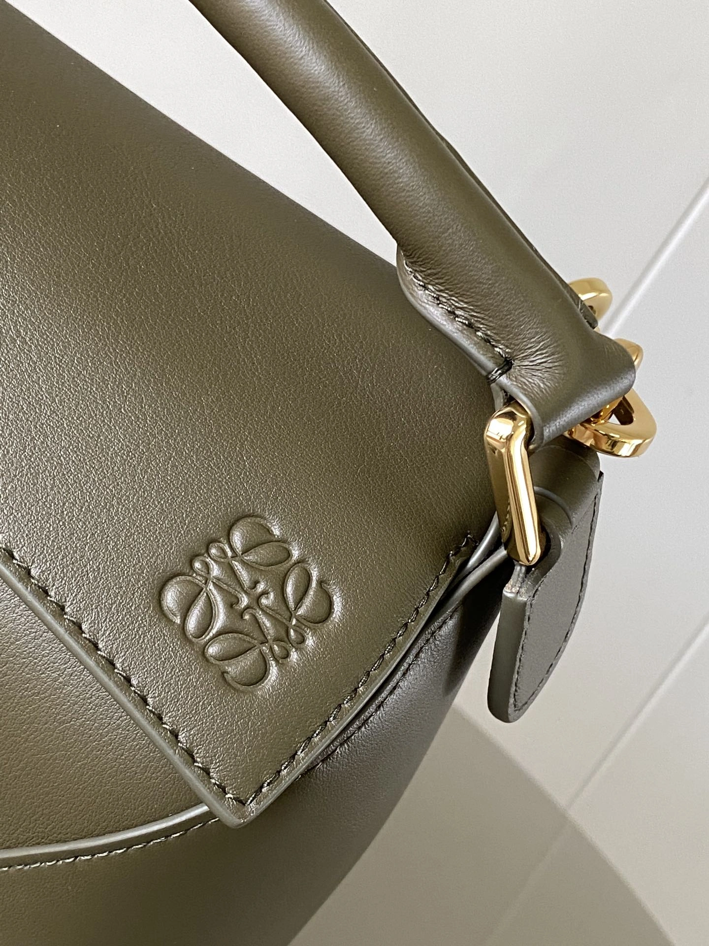 Stretchable Loewe Puzzle Bags 71940