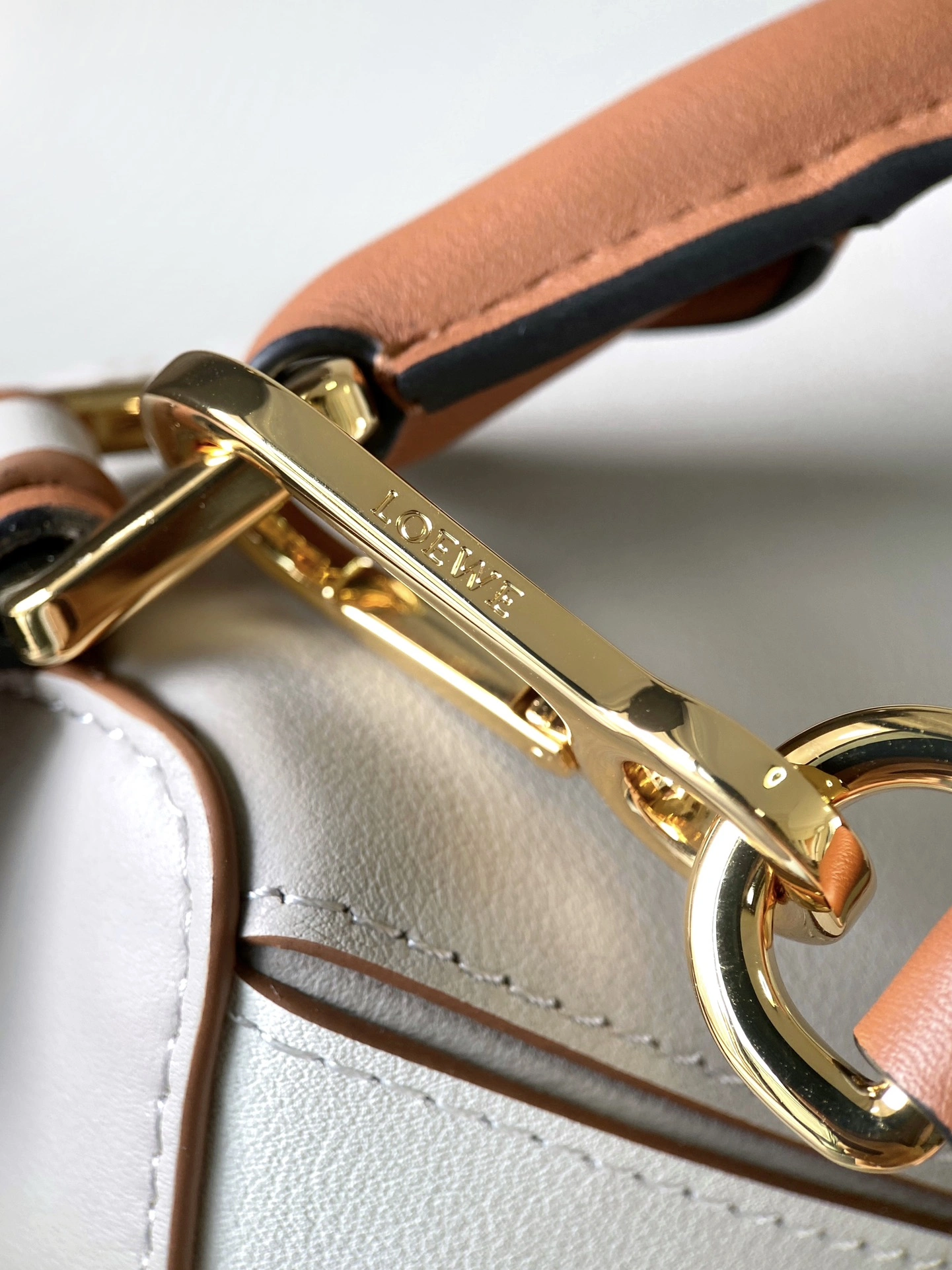 GoAnywhere Loewe Puzzle Bags 71966