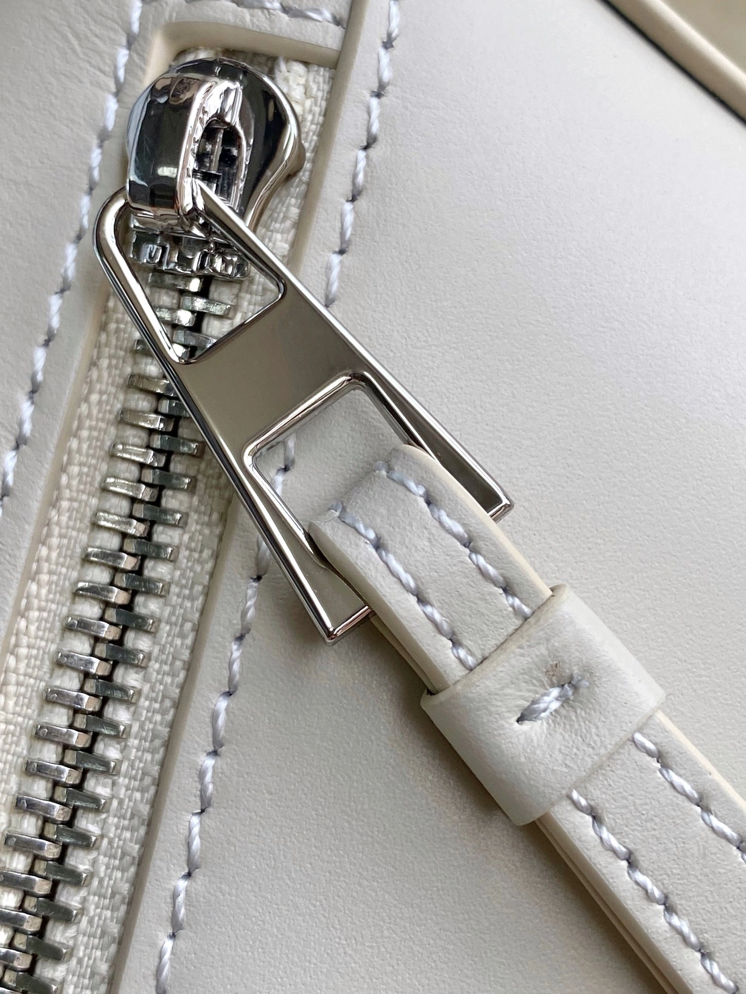 TimelessDesign Loewe Puzzle Bags 71922