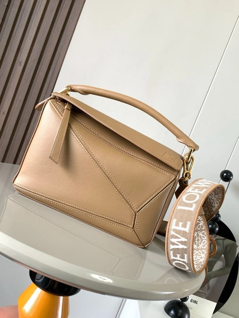 Premium Loewe Puzzle Bags 67077