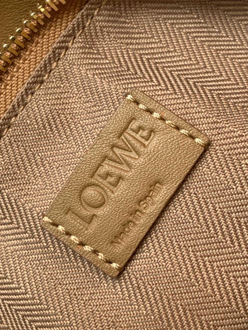Premium Loewe Puzzle Bags 67077