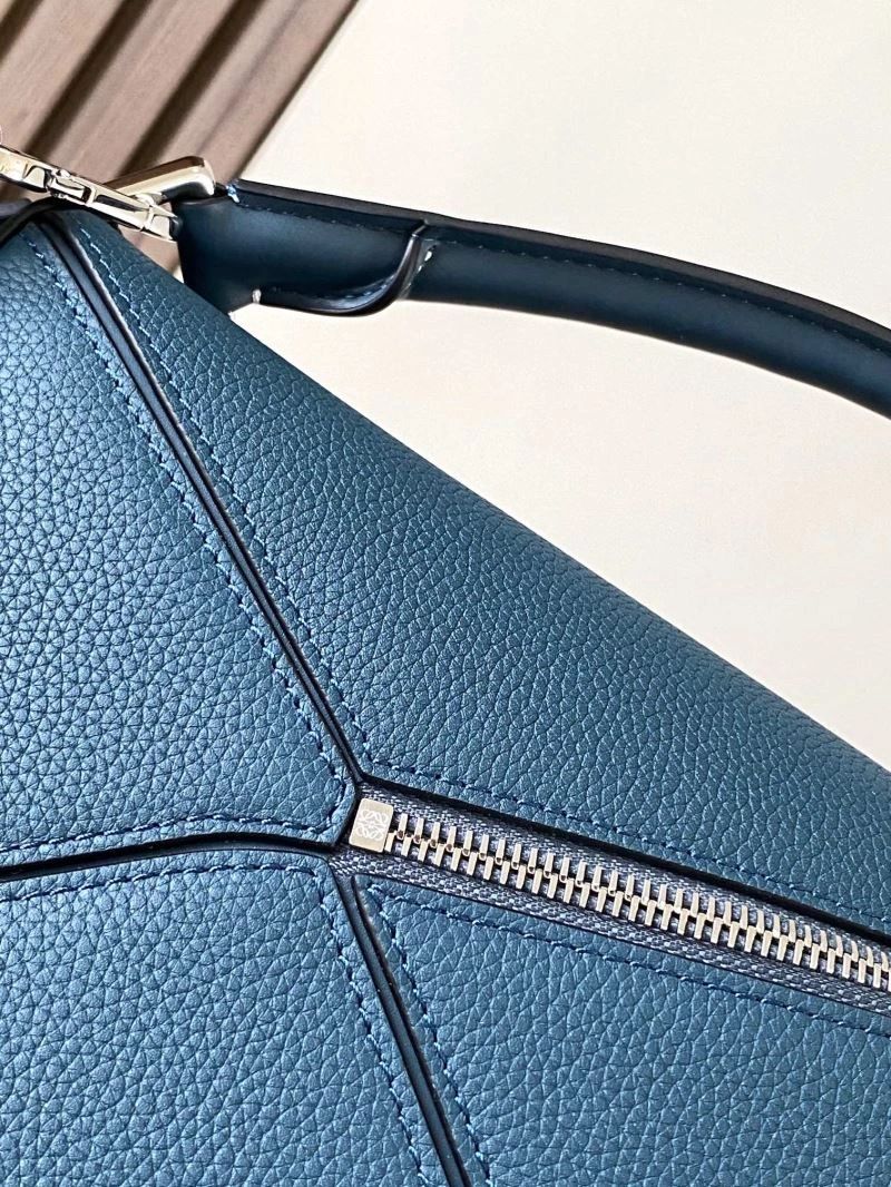 Durable Loewe Puzzle Bags 67071