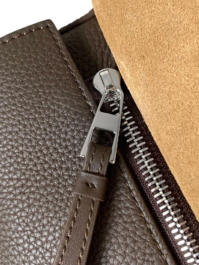 Durable Loewe Puzzle Bags 67065