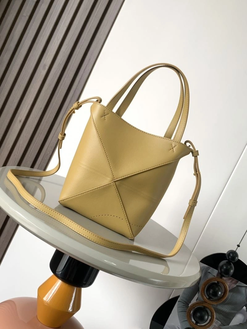Durable Loewe Puzzle Bags 67062