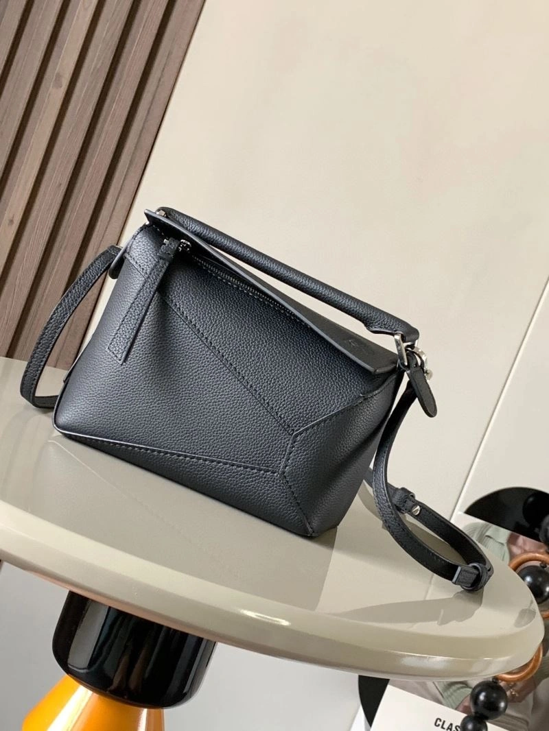 UrbanChic Loewe Puzzle Bags 61231