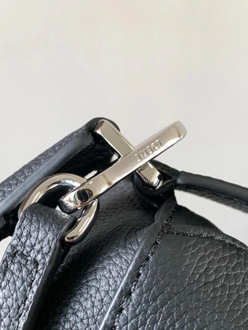 UrbanChic Loewe Puzzle Bags 61231