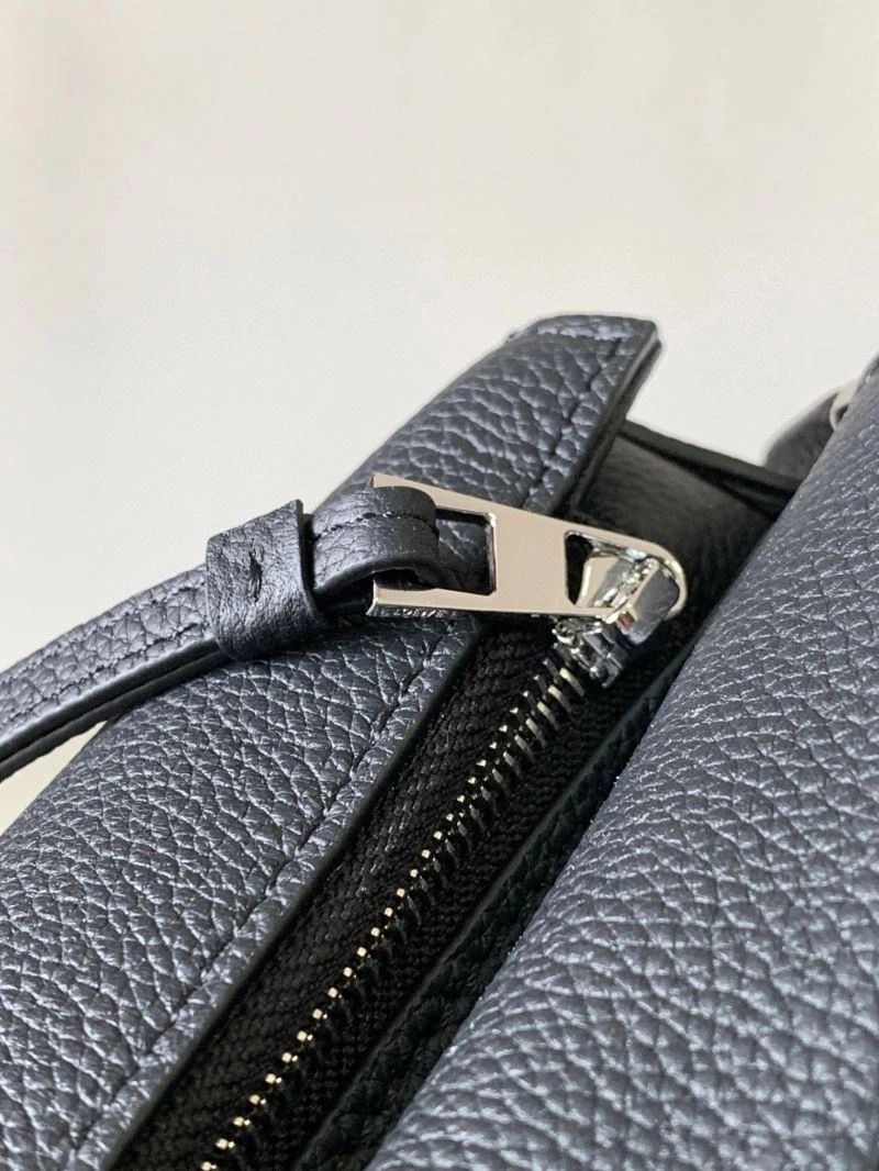 UrbanChic Loewe Puzzle Bags 61231