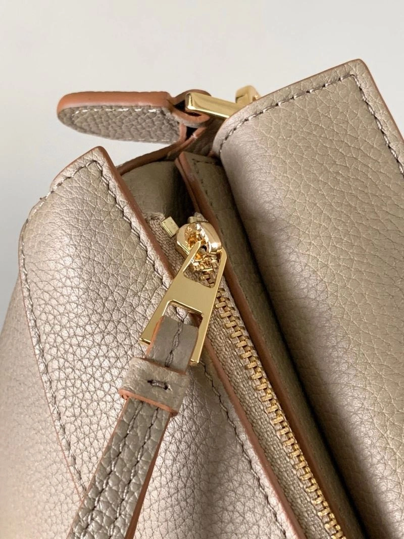 Compact Loewe Puzzle Bags 61240