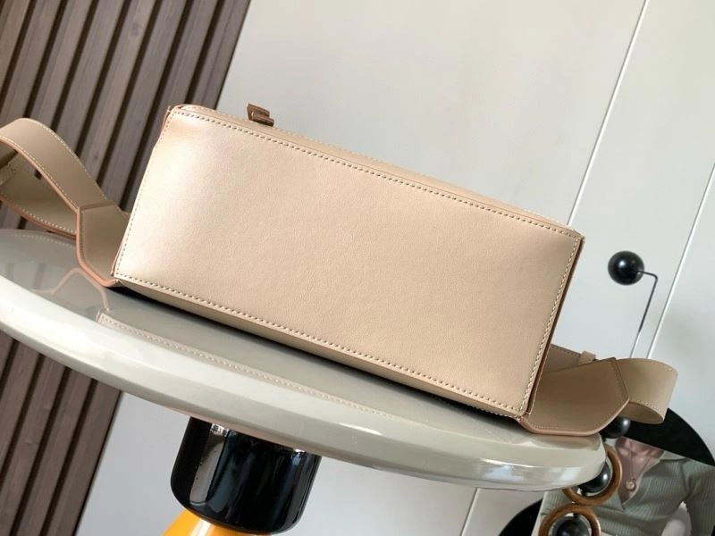 Trendy Loewe Puzzle Bags 61238