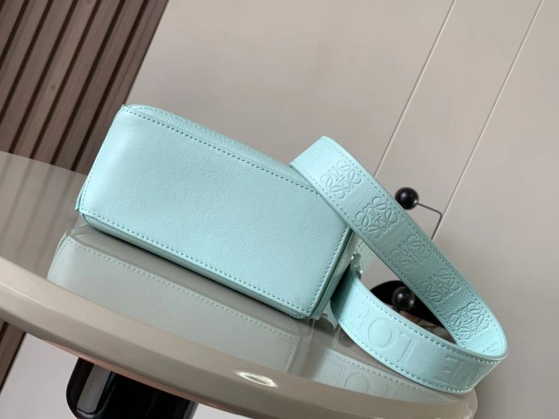 Neat Loewe Puzzle Bags 61220