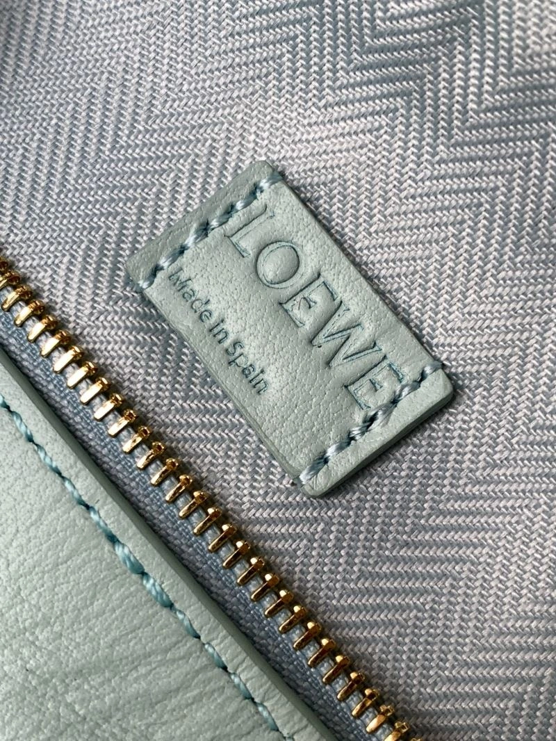Neat Loewe Puzzle Bags 61220