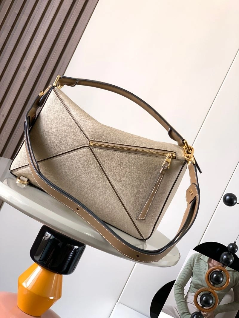 Original Loewe Puzzle Bags 61198