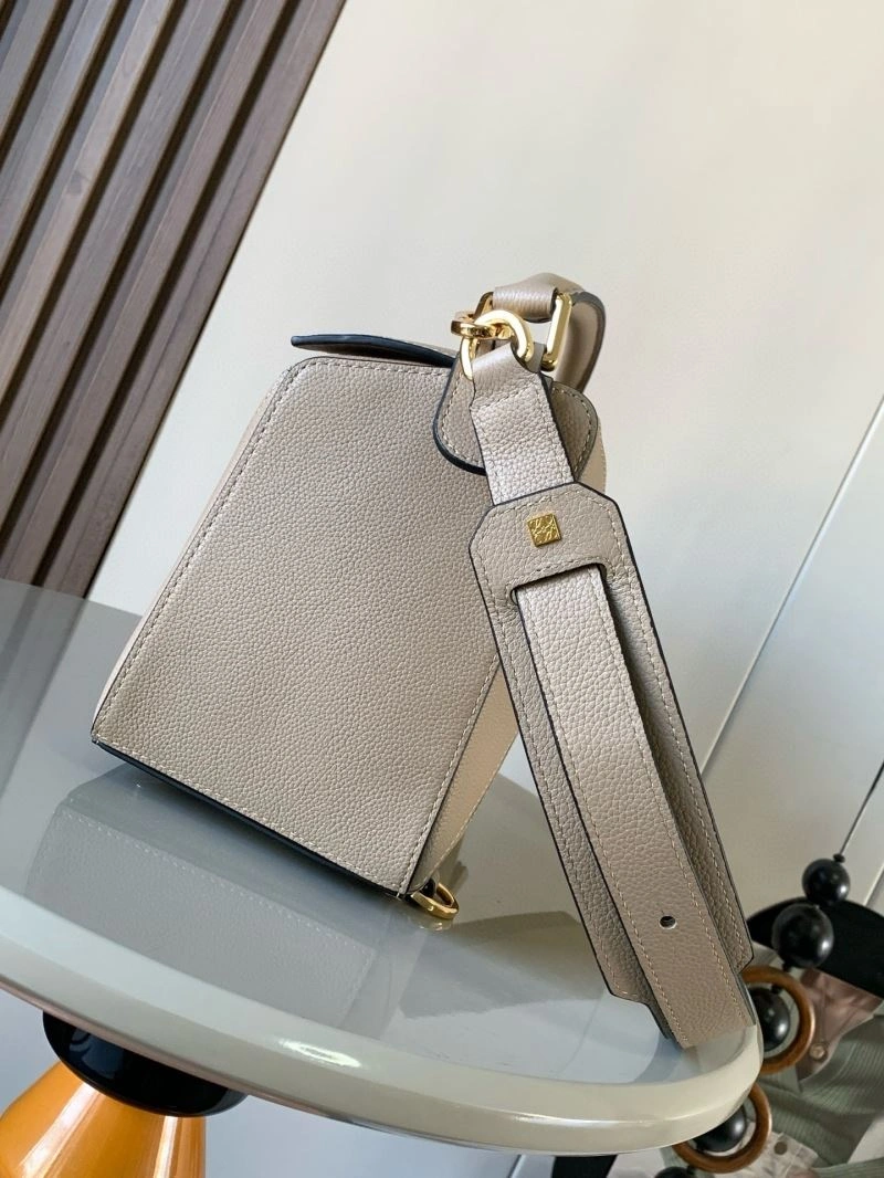 UrbanChic Loewe Puzzle Bags 61211