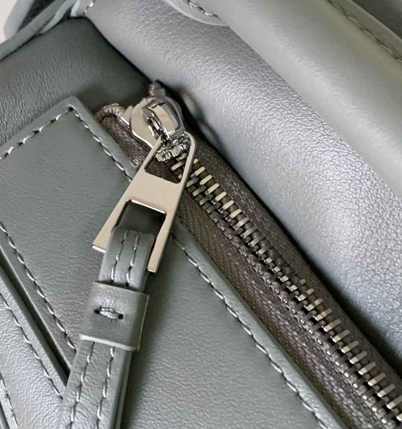 HighPerformance Loewe Puzzle Bags 61200