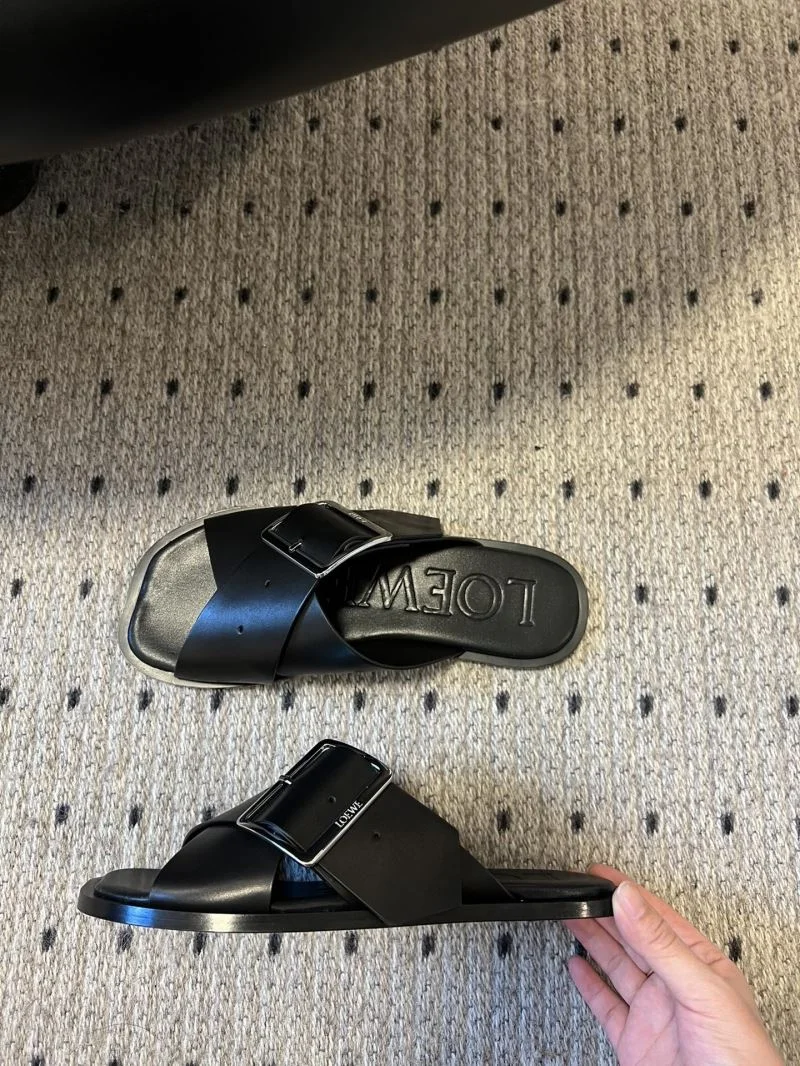 Trendsetting Loewe Sandals 12224