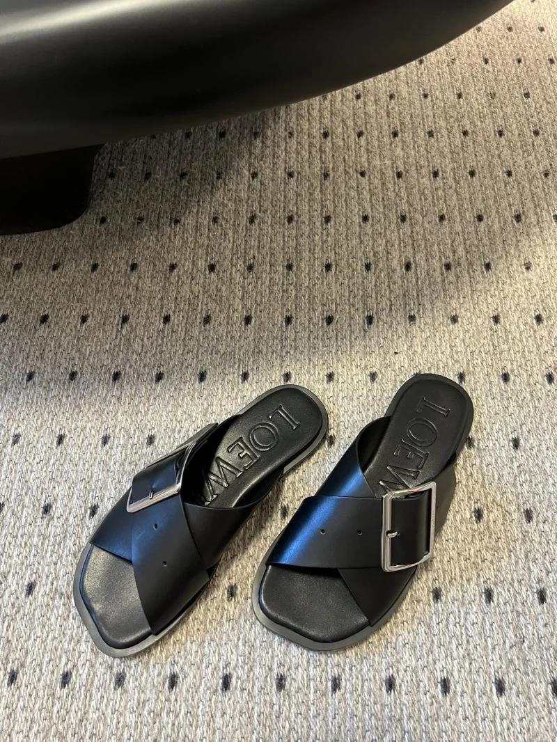 Trendsetting Loewe Sandals 12224