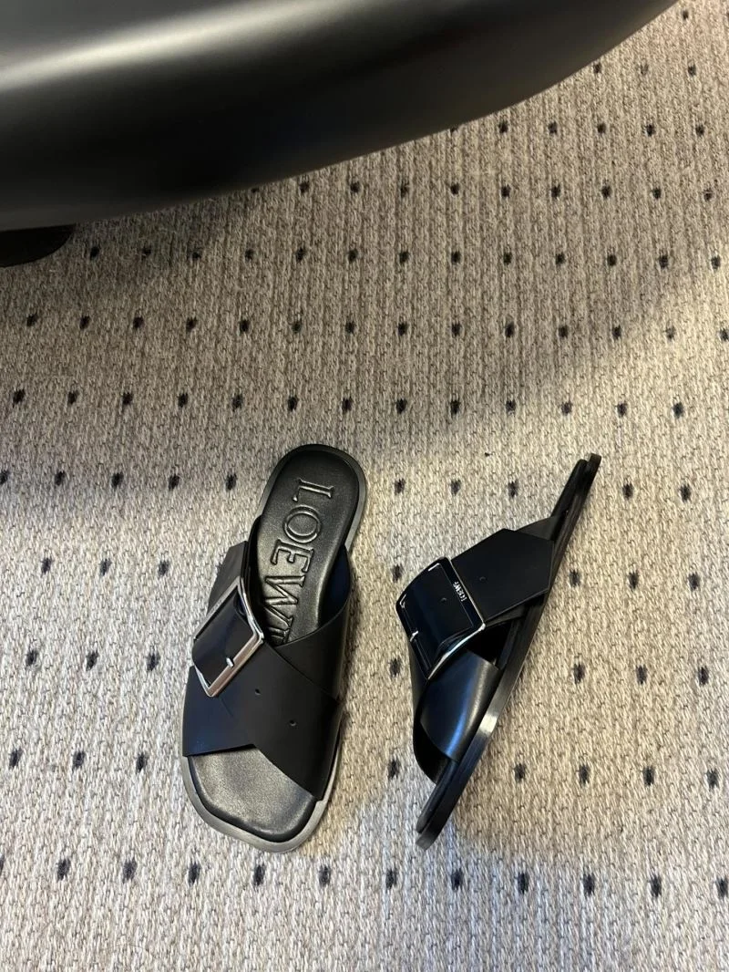 Trendsetting Loewe Sandals 12224