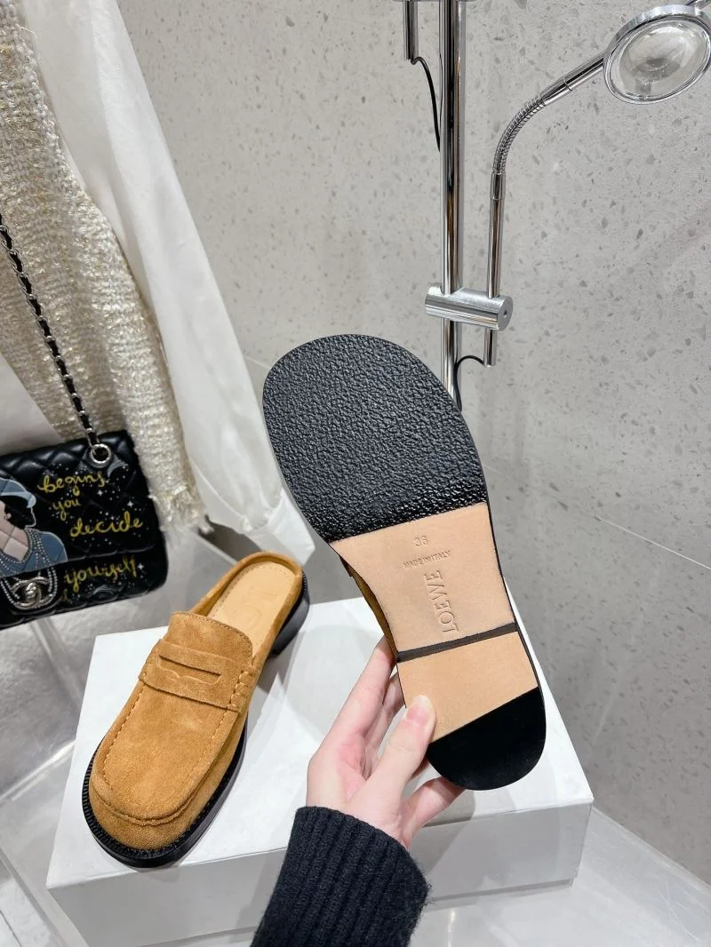 Loewe Sandals Flexible 15559