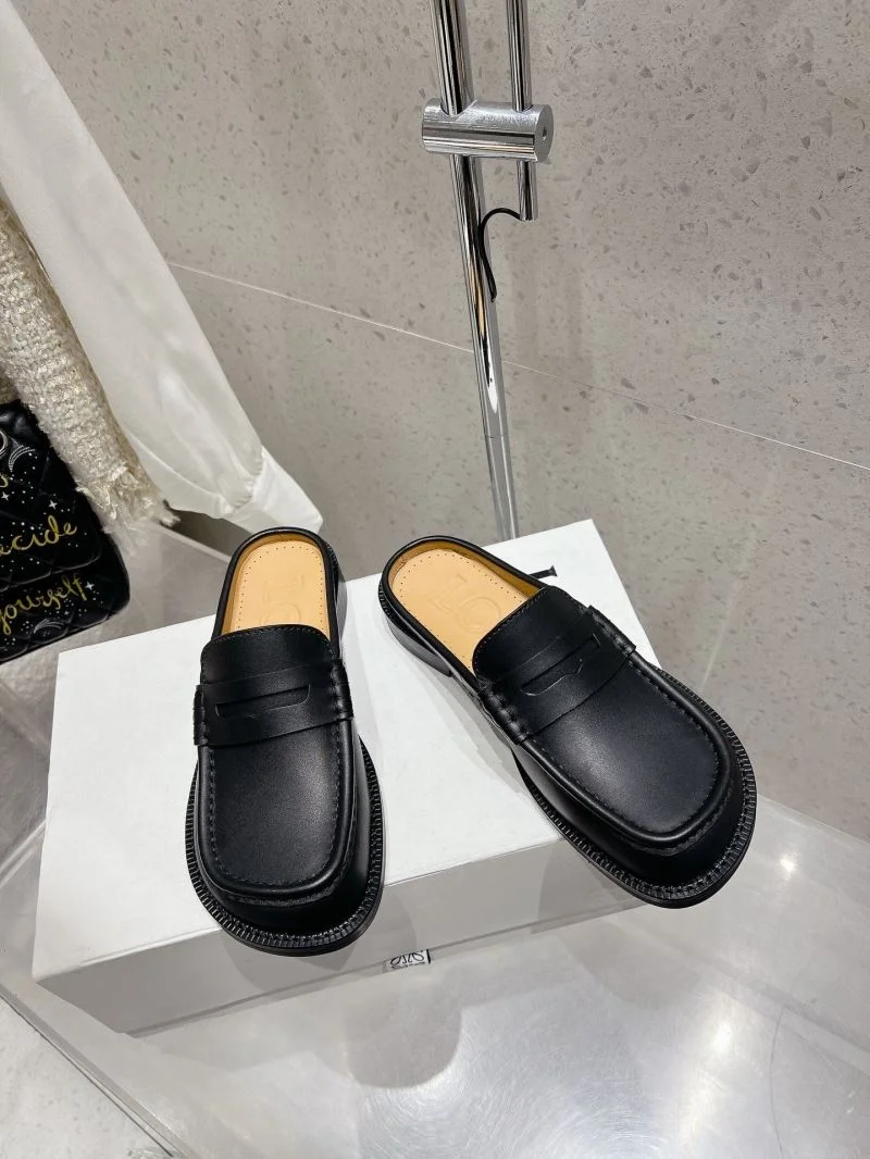 Neat Loewe Sandals 15542
