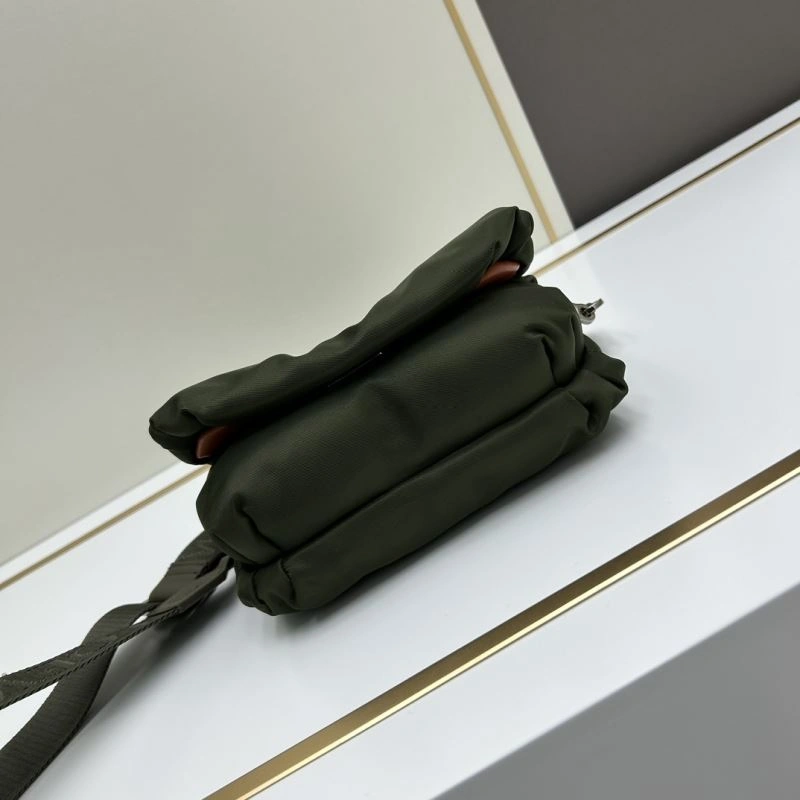 Tailored Loewe Satchel Bags 83631