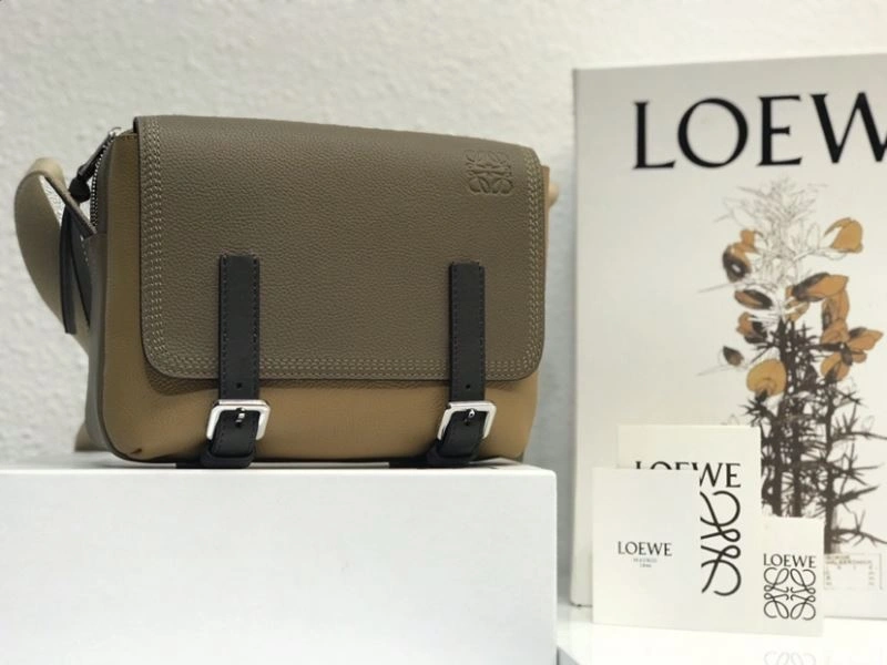 Sporty Loewe Satchel Bags 58328