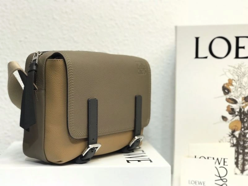 Sporty Loewe Satchel Bags 58328