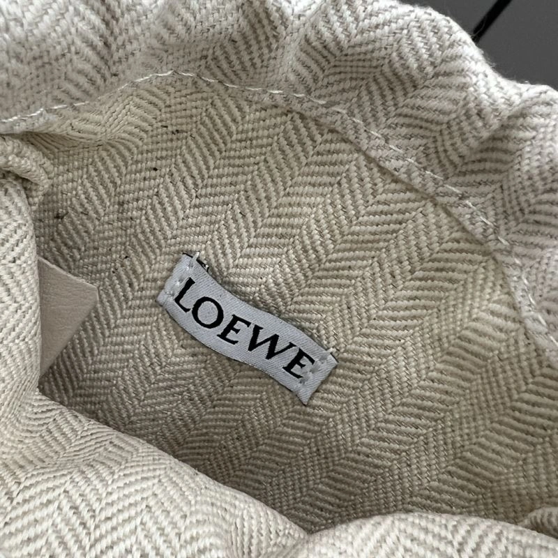 Loewe Satchel Bags Effortless 77331