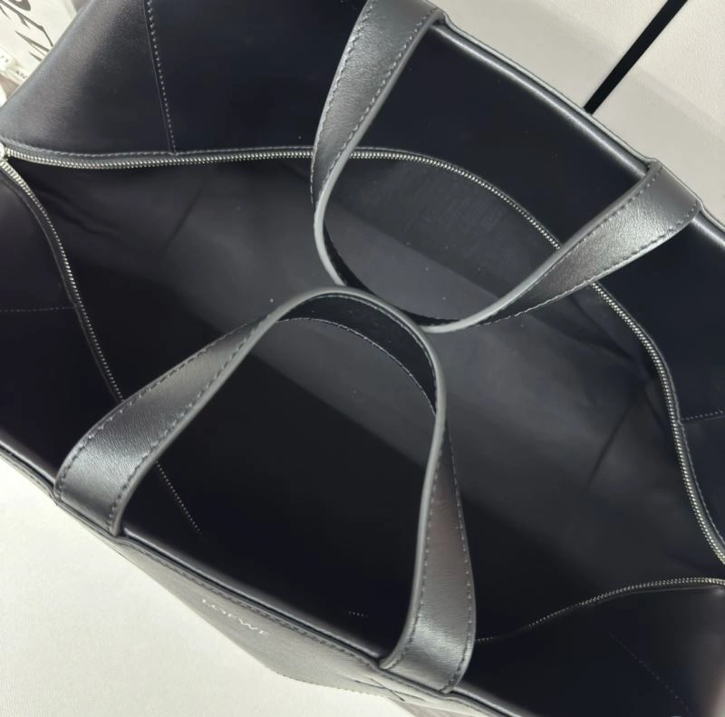 Loewe Satchel Bags Attractive 73332